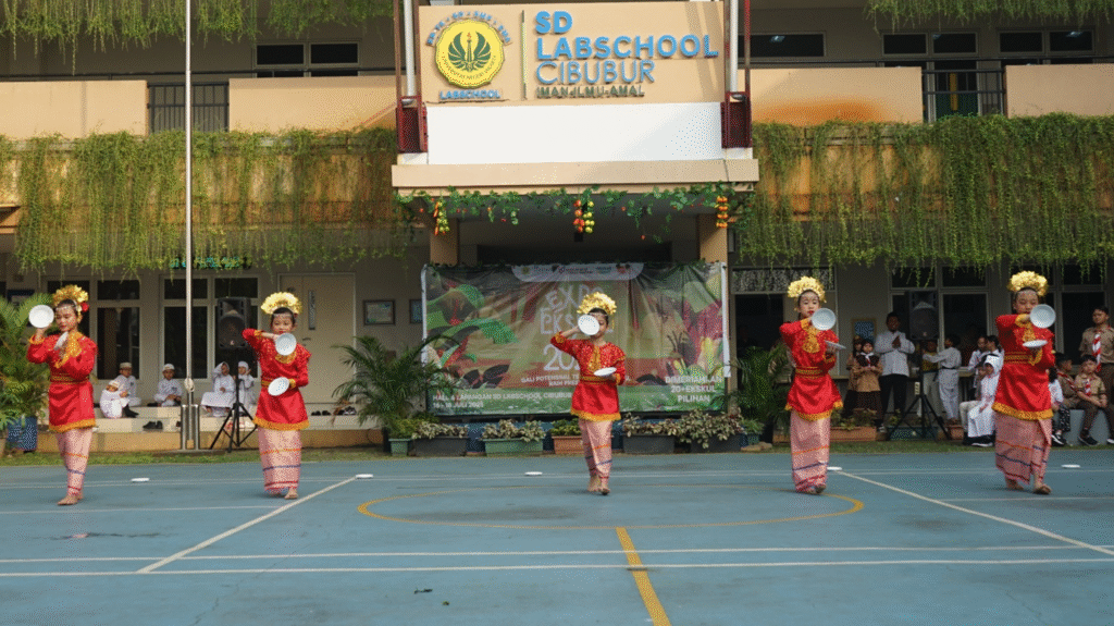 Ekspo Ekskul SD Labschool Cibubur, Transisi PAUD ke SD, MPLS, di SD Labschool Cibubur, Sekolah Berkarakter