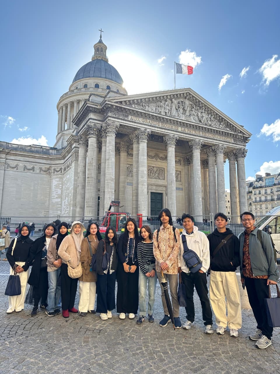 Siswa dan Guru SMA Labschool Cibubur, Visite de France, France Track, Prancis, Sekolah Juara 