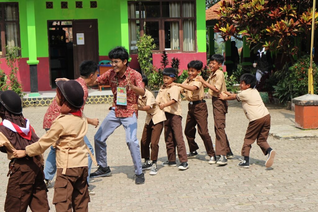 Pengabdian Masyarakat, Trip Observasi, SMA Labschool Cibubur, Sekolah Juara