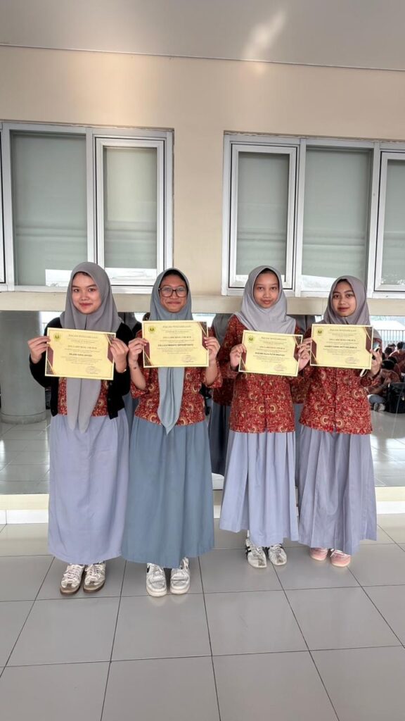 Siswa SMA Labschool Cibubur Peraih Nilai Tertinggi ASAS 1 2025, Asesmen Sumatif Akhir Semester, Sekolah Juara