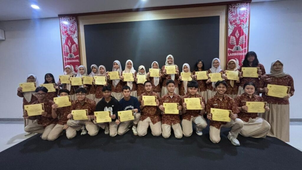Siswa SMA Labschool Cibubur Peraih Nilai Tertinggi ASAS 1 2025, Asesmen Sumatif Akhir Semester, Sekolah Juara