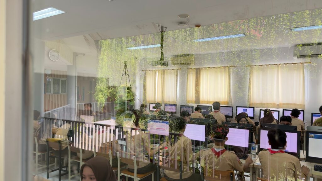 Siswa kelas 12, Tes Kemampuan Akademik 2025, SMA Labschool Cibubur, Sekolah Juara