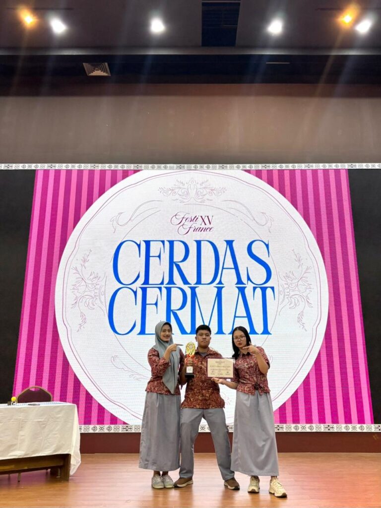 siswa, Juara Lomba Cerdas Cermat Bahasa Prancis, Universitas Indonesia, SMA Labschool Cibubur, France Track, Sekolah Juara