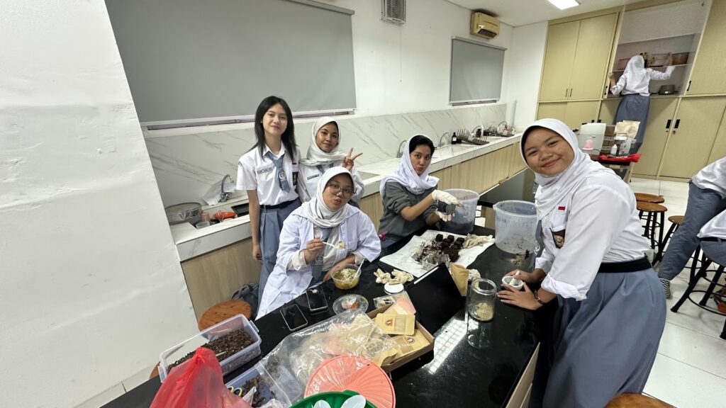 Siswa SMA Labschool Cibubur, Seoul International Invention Fair, Penelitian Laboratorium, Sekolah Juara