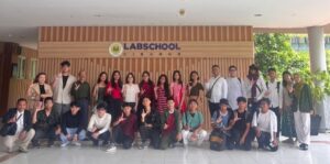 siswa dan guru SMA Labschool Cibubur, Natal Onelabs, Sekolah Berkarakter