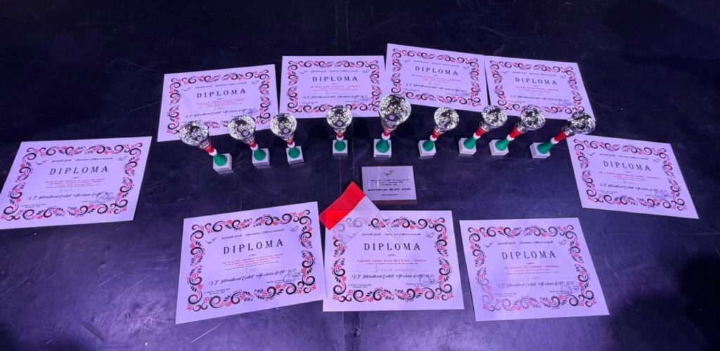 Siswa SMA Labschool Cibubur, juara VI th International Dance and Vocal Contest “All Colours of Art 2025, di Rimini Italia, apresiasi dan penghargaan prestasi, sekolah juara
