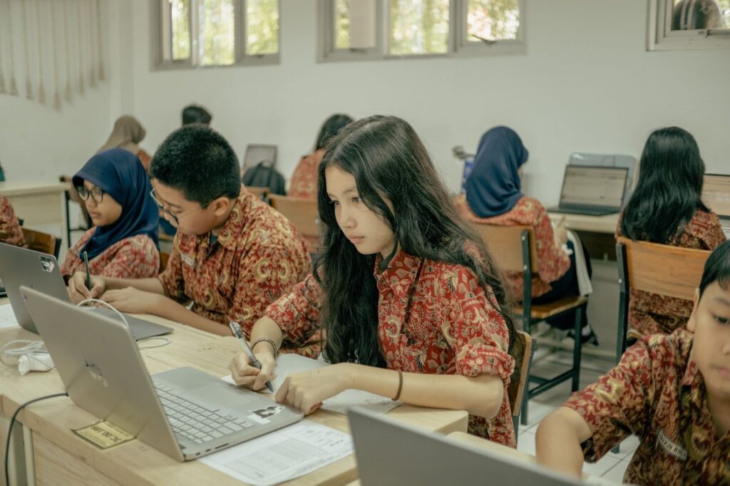 Siswa SMP Labschool Cibubur, Ujian, Ruang Kelas, Sekolah Karakter