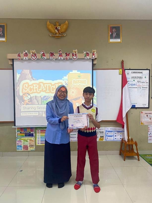 [Dhereen dan Bu Tika SD Labschool Cibubur], [Sharing Session Katulistiwa], [Ruang Kelas 5 SD Labschool Cibubur], [Sekolah Literasi]