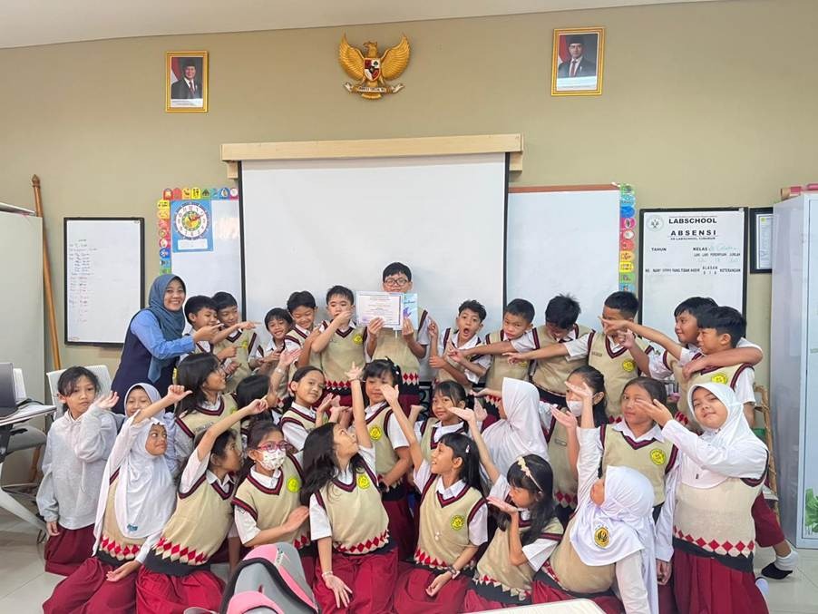 [Siswa SD Labschool Cibubur], [Sharing Session Katulistiwa], [Ruang Kelas 5 SD Labschool Cibubur], [Sekolah Literasi]