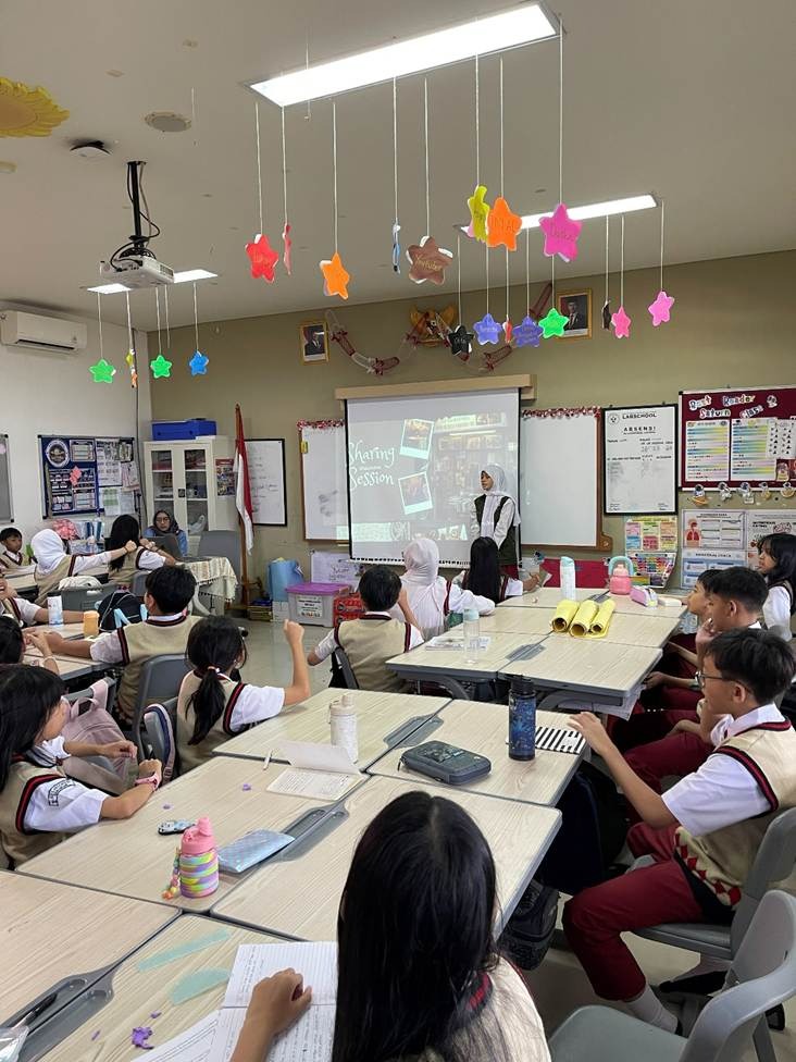 Siswa SD Labschool Cibubur], [Sharing Session Katulistiwa], [Ruang Kelas 5 SD Labschool Cibubur], [Sekolah Literasi]