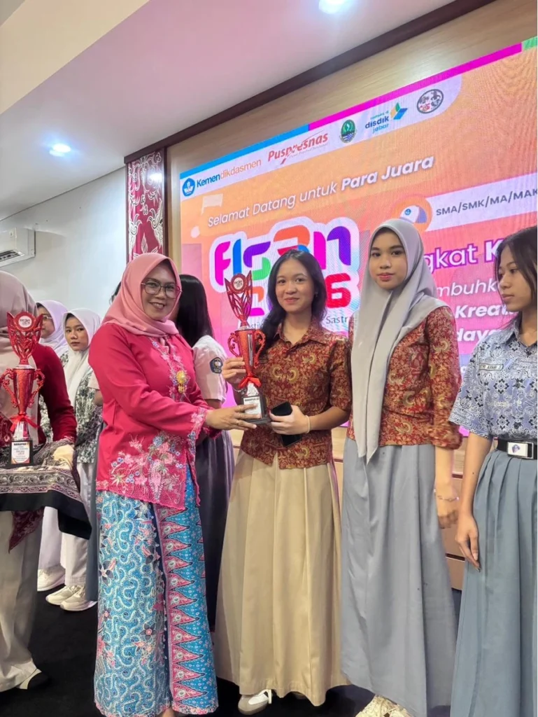 Siswa Juara, FLS3N, SMA Labschool Cibubur, Sekolah Juara